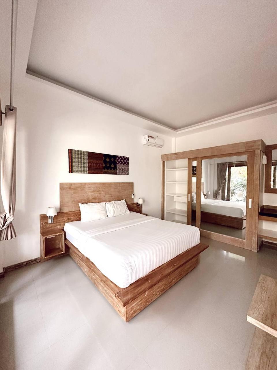 Hi5 Kuta Hotel Kuta  Cameră foto